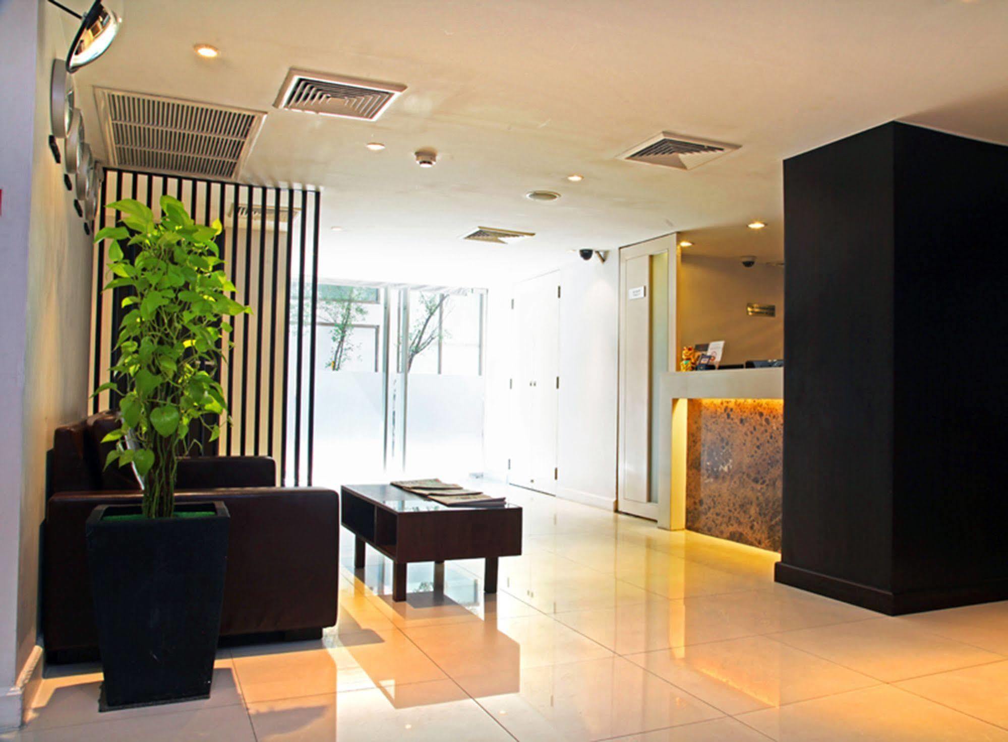 24 Inn Hotel Bangkok Exterior foto